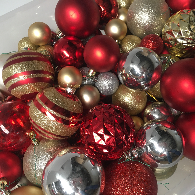 BAUBLE, Red Gold (Box Lot)